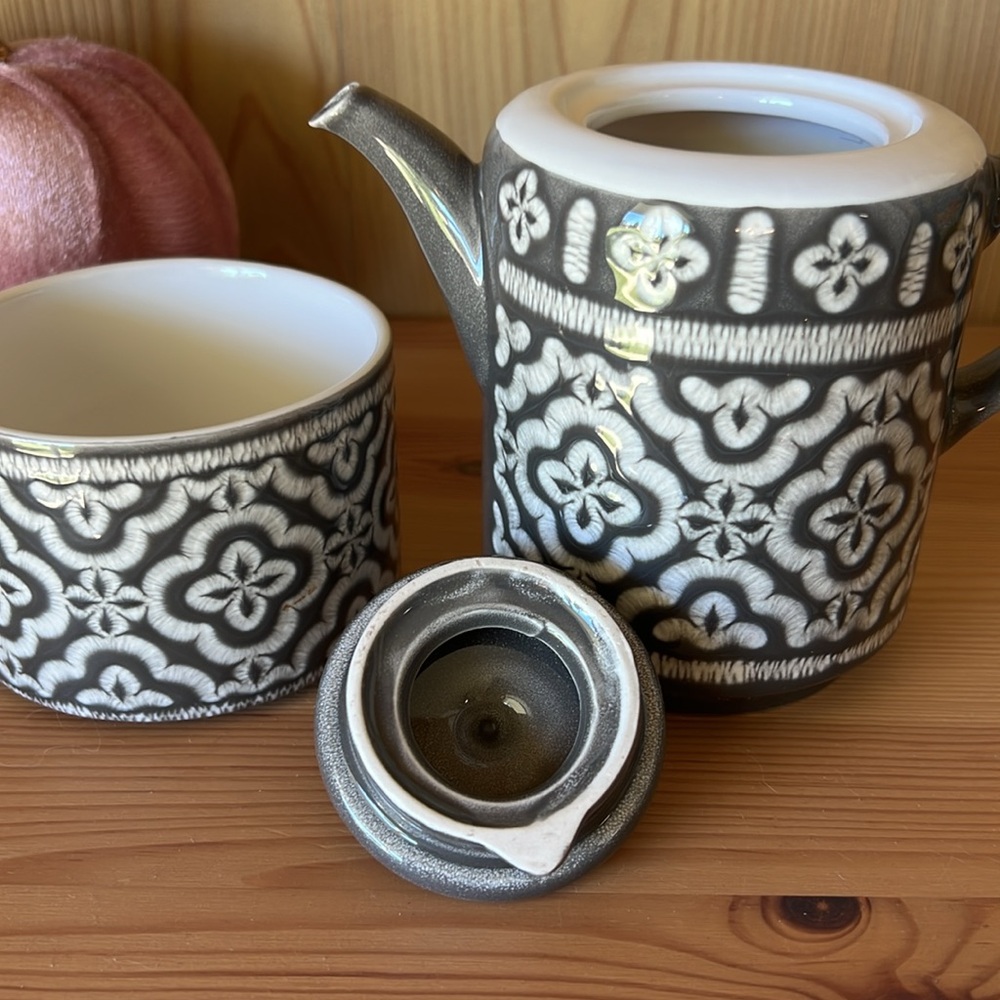 STOKES tea service for one mini teapot & cup set. Stoneware - Picture 3 of 7